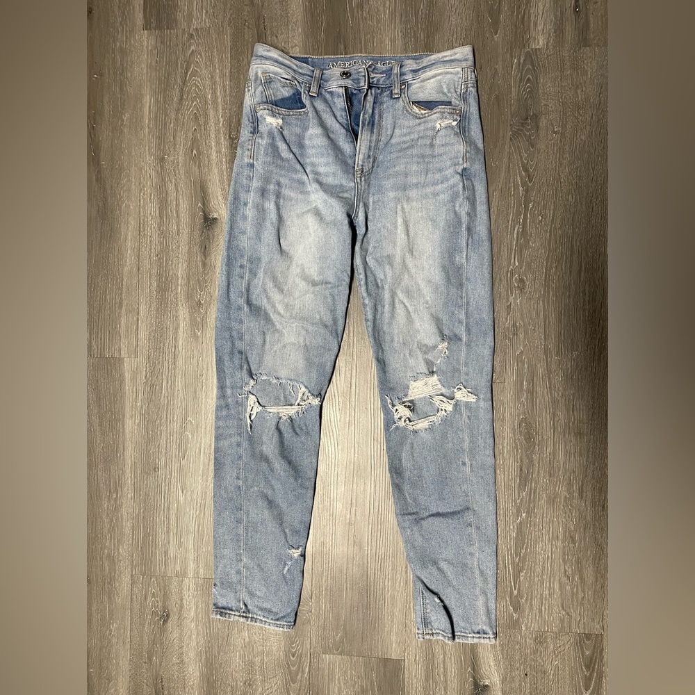 American Eagle Mom Jean